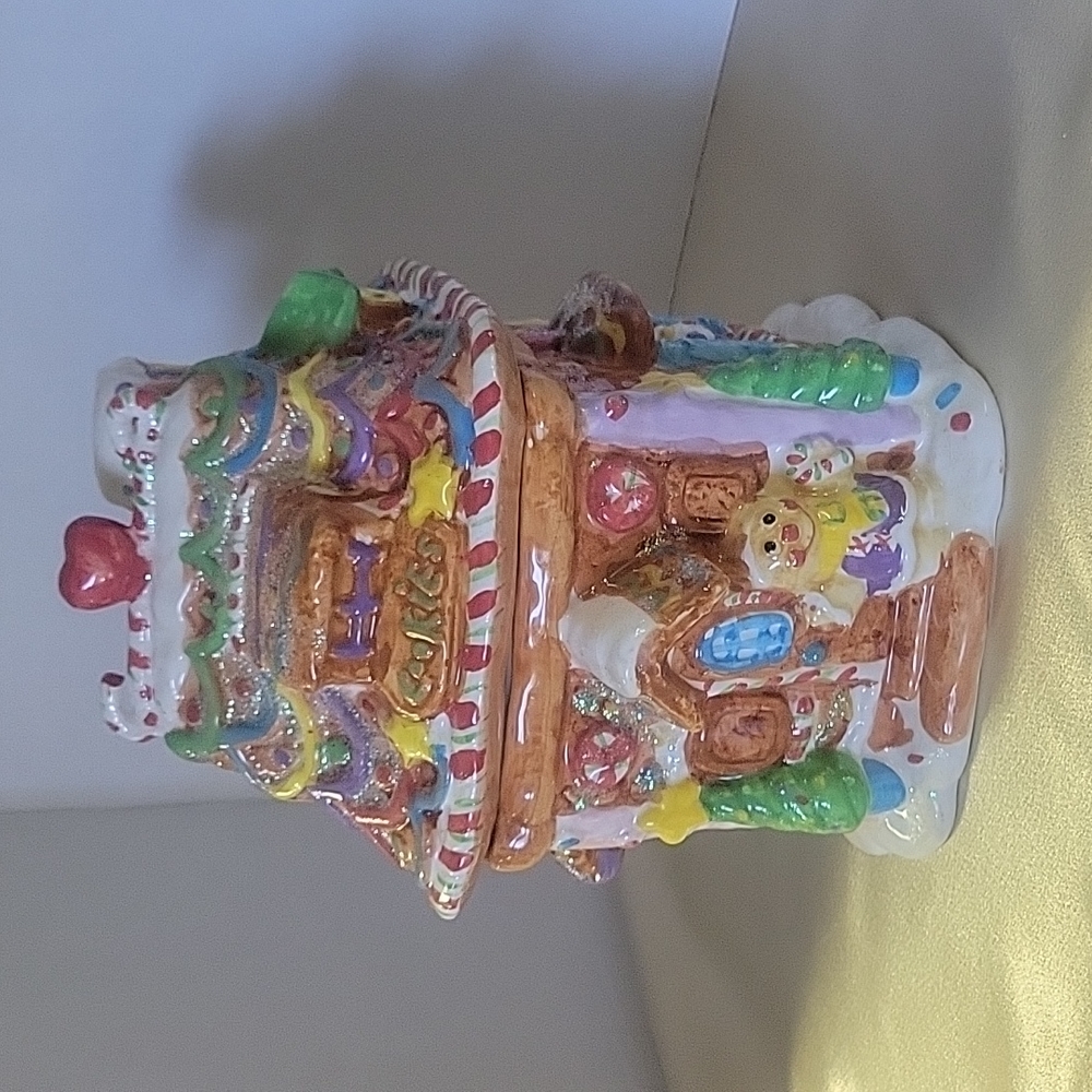 Holiday cookie jar